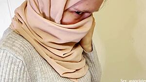 สาวมุสลิมถูกผู้ชายอาหรับเย็ดในที่สาธารณะ