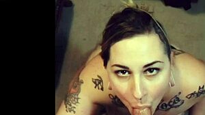 纹身美女Ash VonBlack给大 鸡 巴做了一次感性的口交。