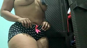 Video amador captura sogra latina gorda de lingerie